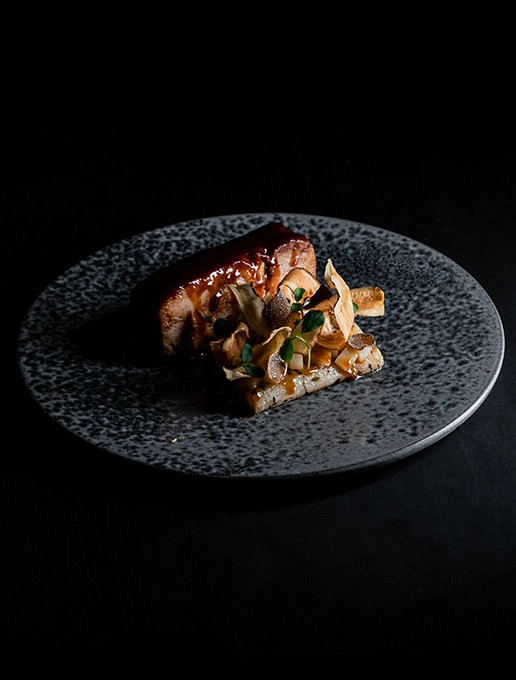 Un plat gastronomique de fêtes pour célébrer Noël au restaurant Dans le Noir ?